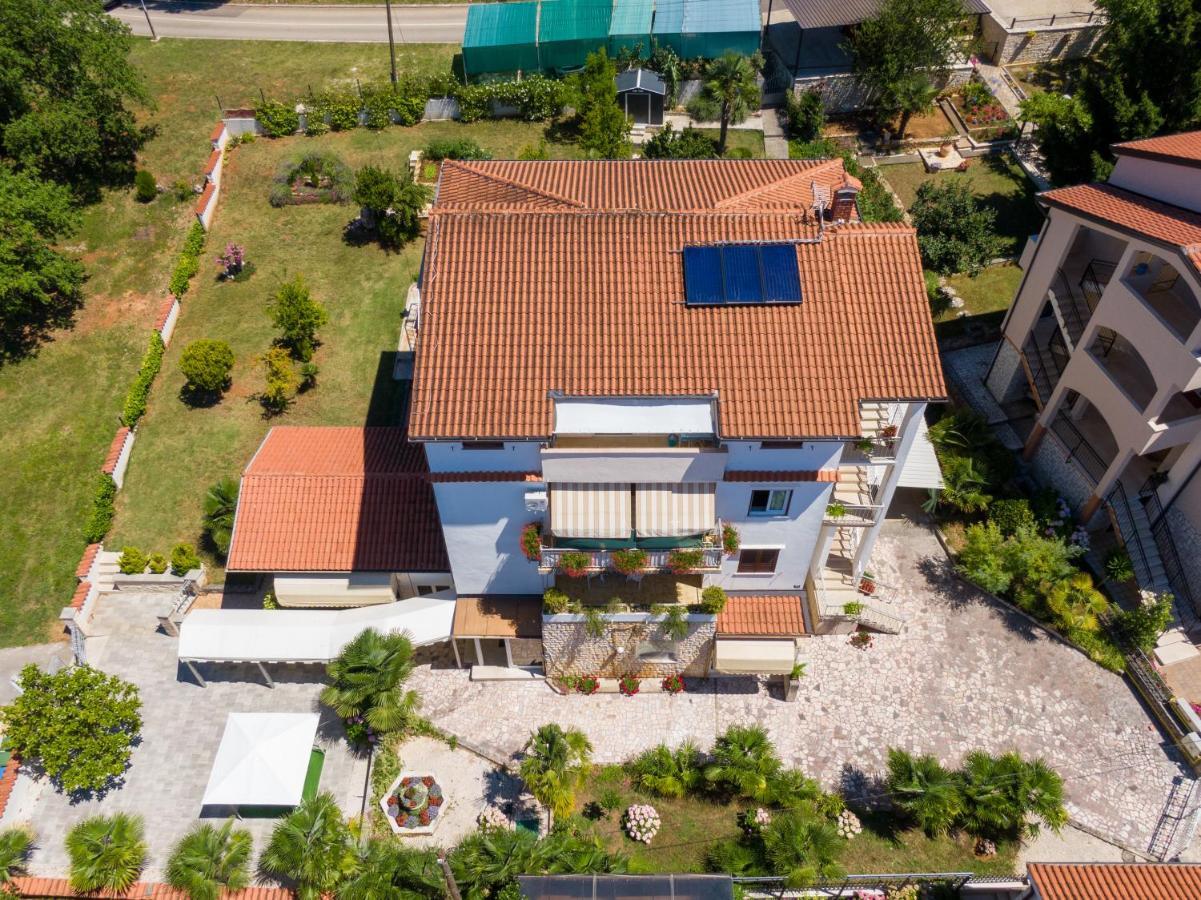 Apartments Lori Poreč Exterior foto